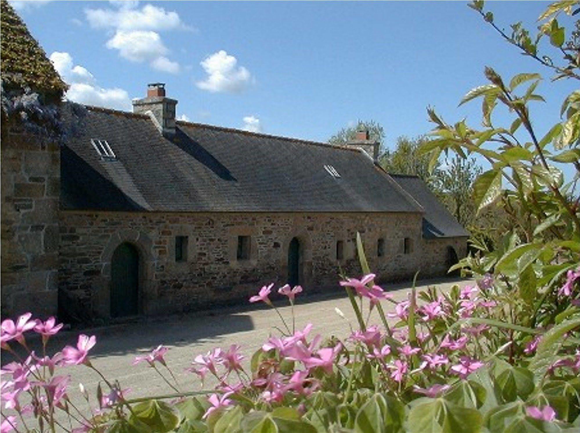 Hotel Domaine Le Puits De Jeanne Plouégat-Moysan Exteriér fotografie